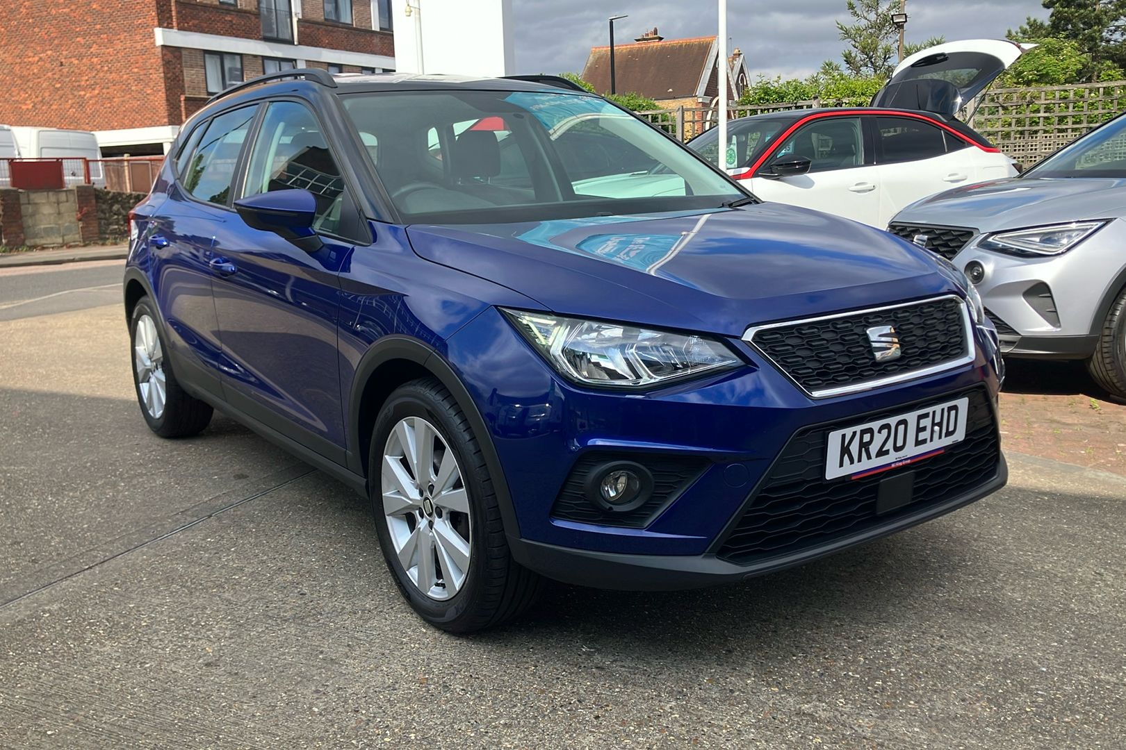Main listing image - SEAT Arona