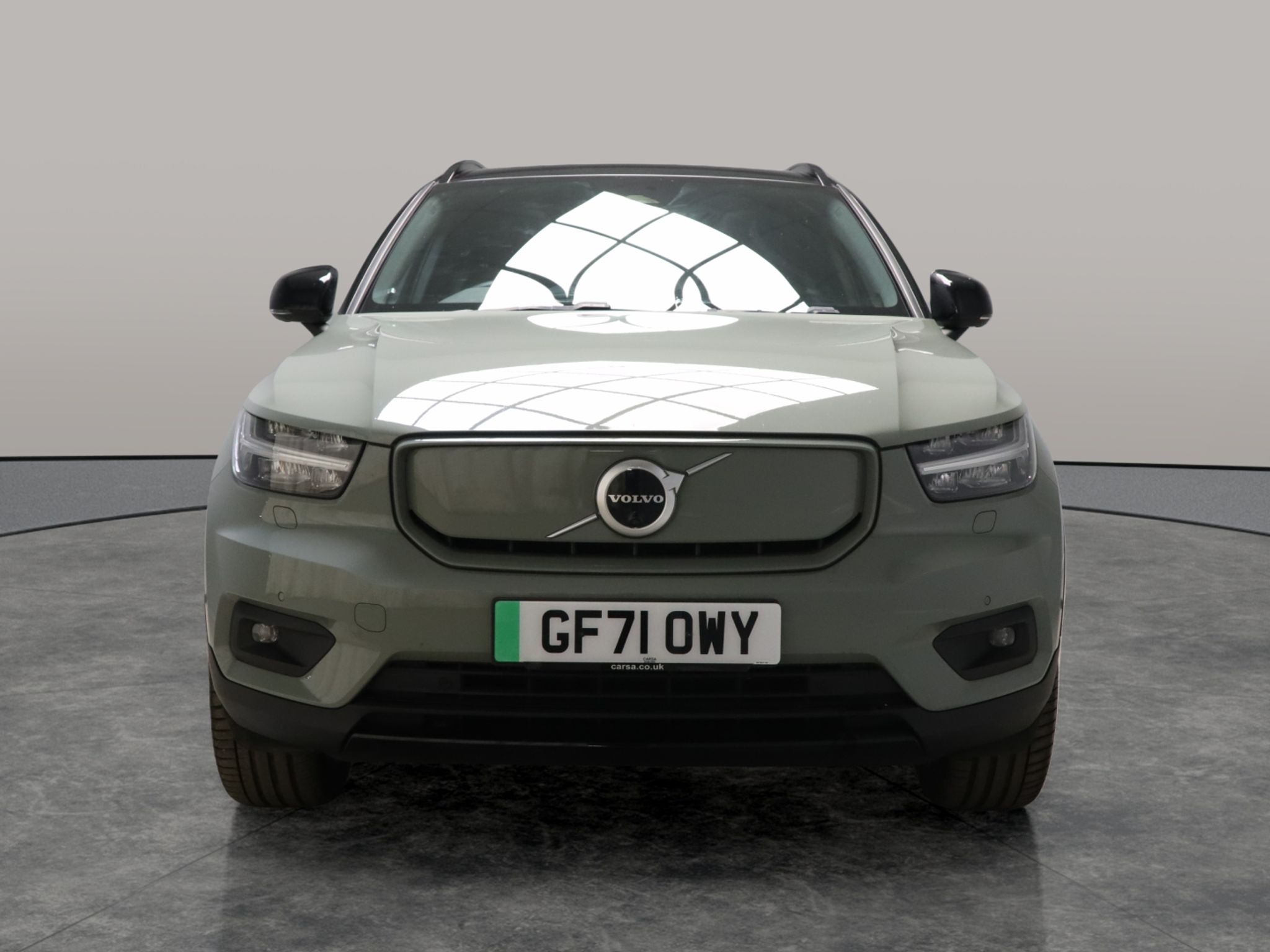 Main listing image - Volvo XC40 Recharge