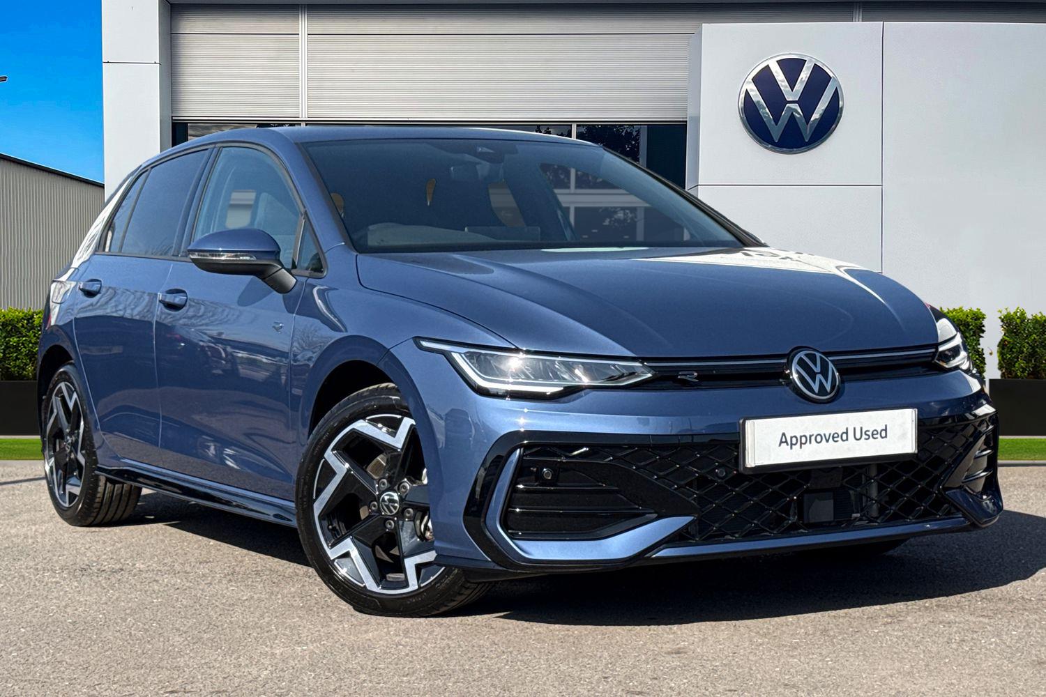 Main listing image - Volkswagen Golf