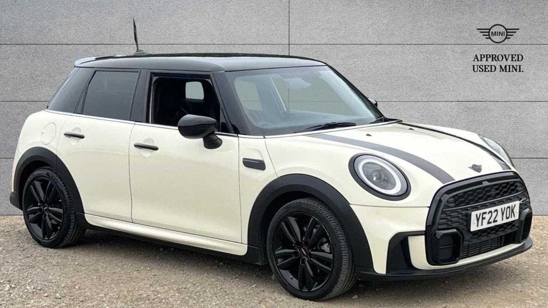 Main listing image - MINI Hatchback 5dr