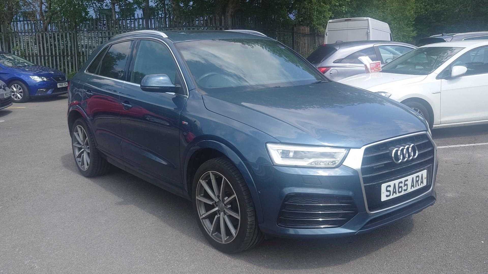 Main listing image - Audi Q3