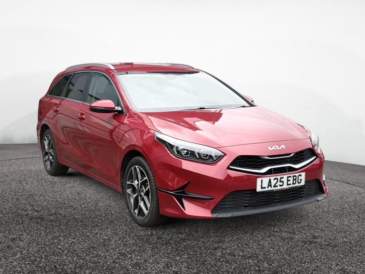 Main listing image - Kia Ceed