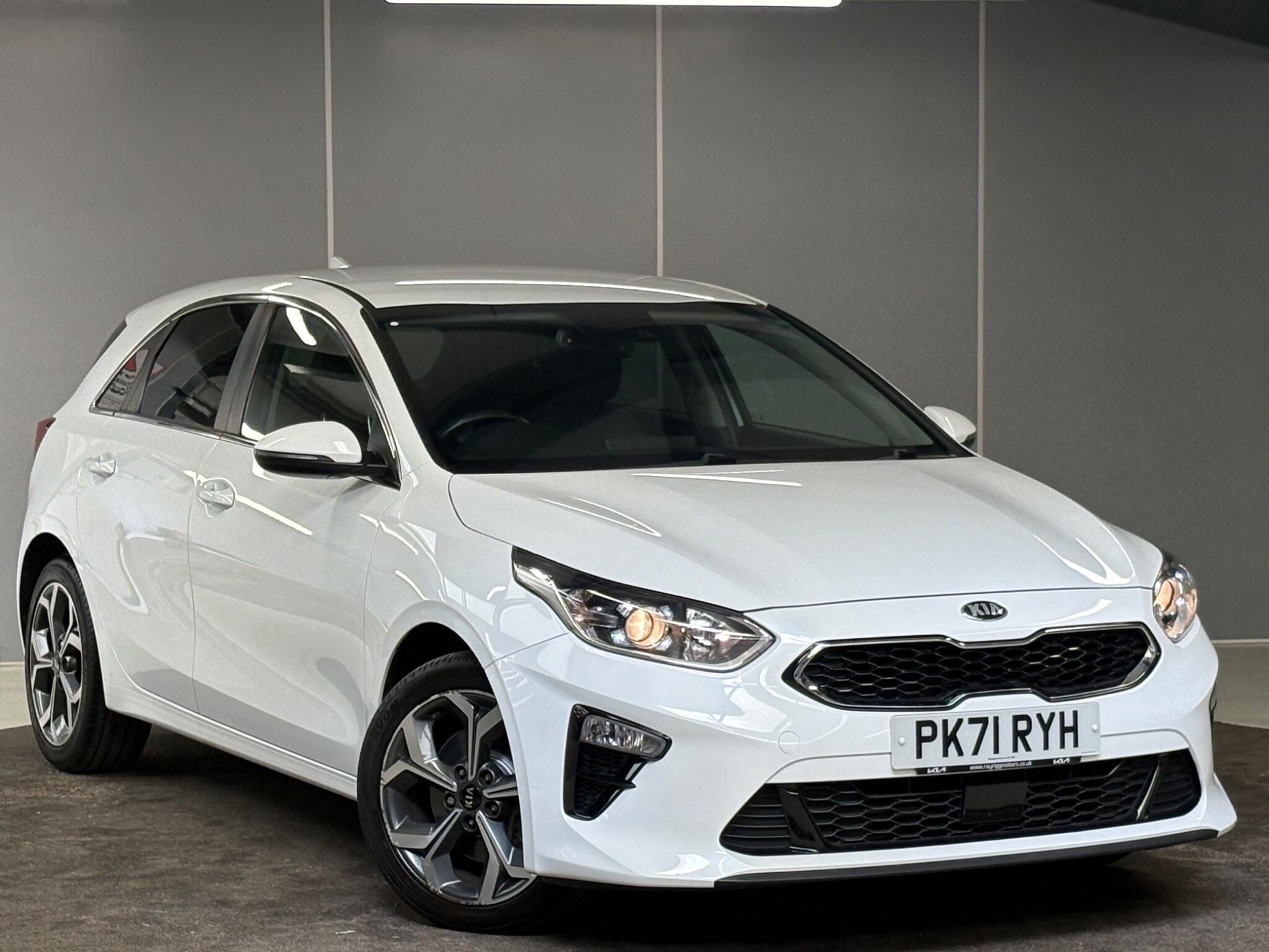 Main listing image - Kia Ceed