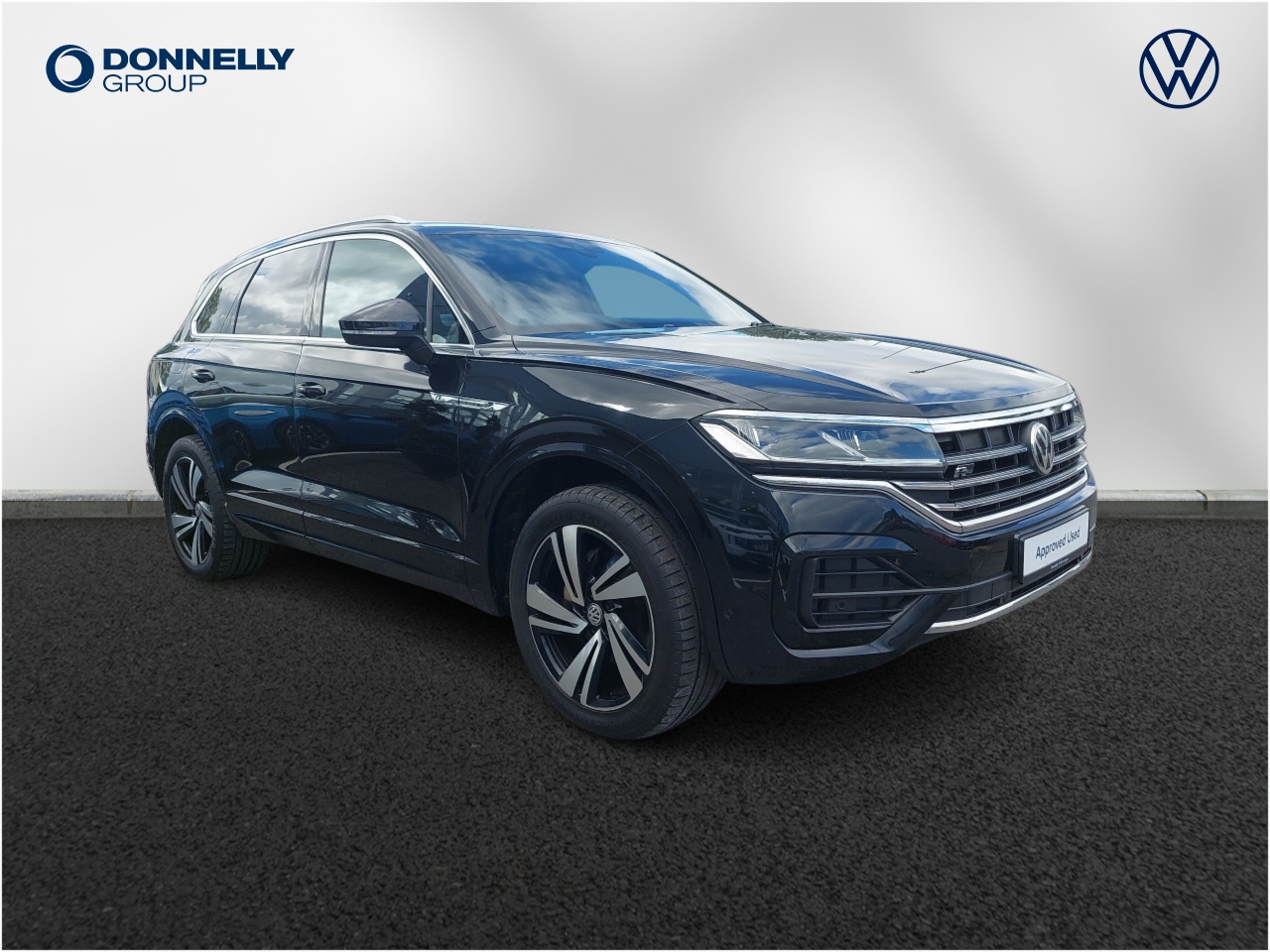 Main listing image - Volkswagen Touareg