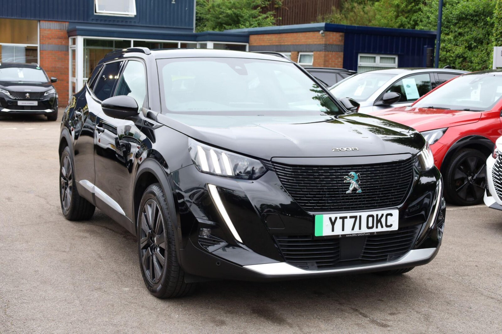 Main listing image - Peugeot e-2008