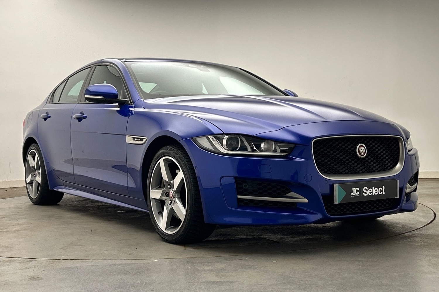 Main listing image - Jaguar XE