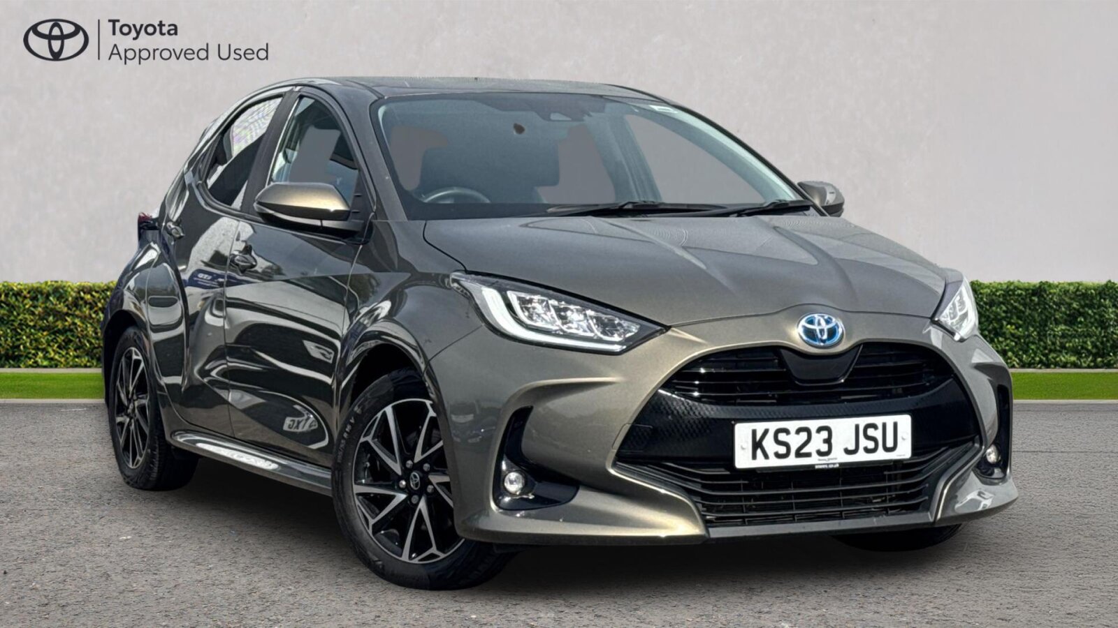 Main listing image - Toyota Yaris