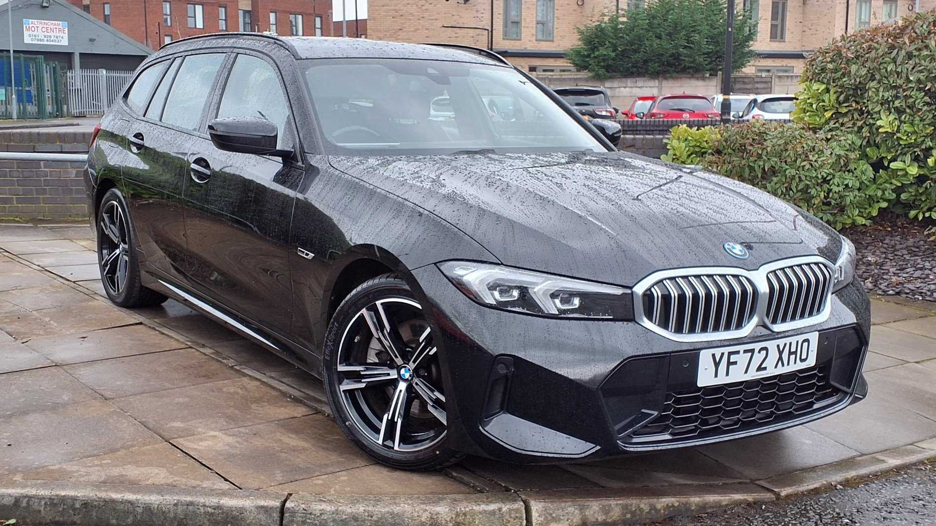 Main listing image - BMW 3 Series Touring