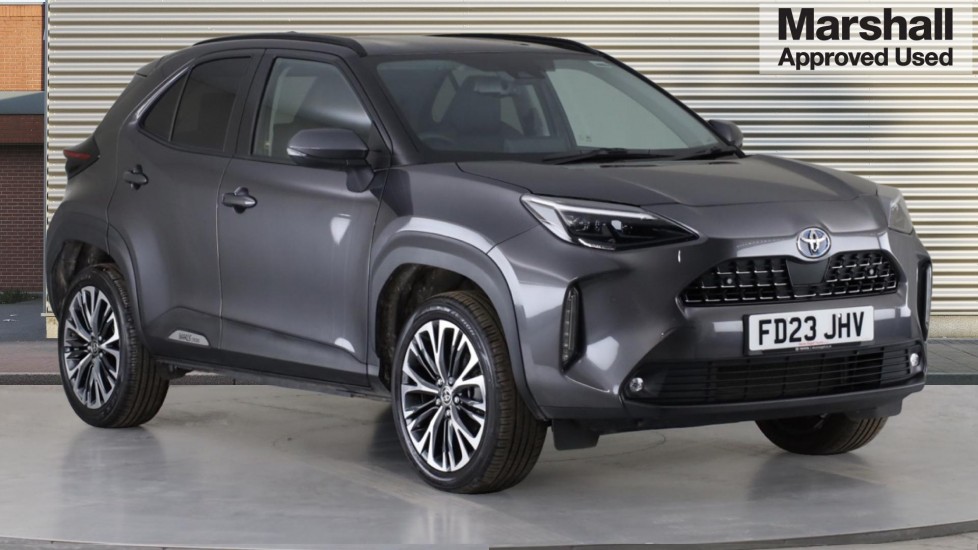 Main listing image - Toyota Yaris Cross