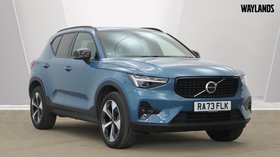 Main listing image - Volvo XC40