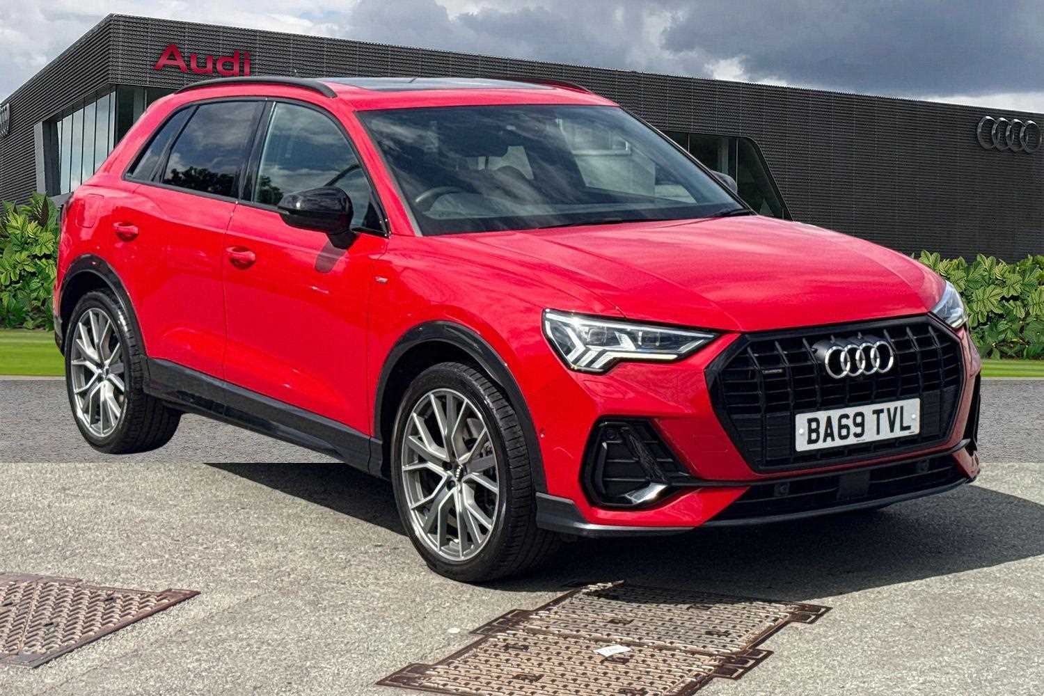 Main listing image - Audi Q3