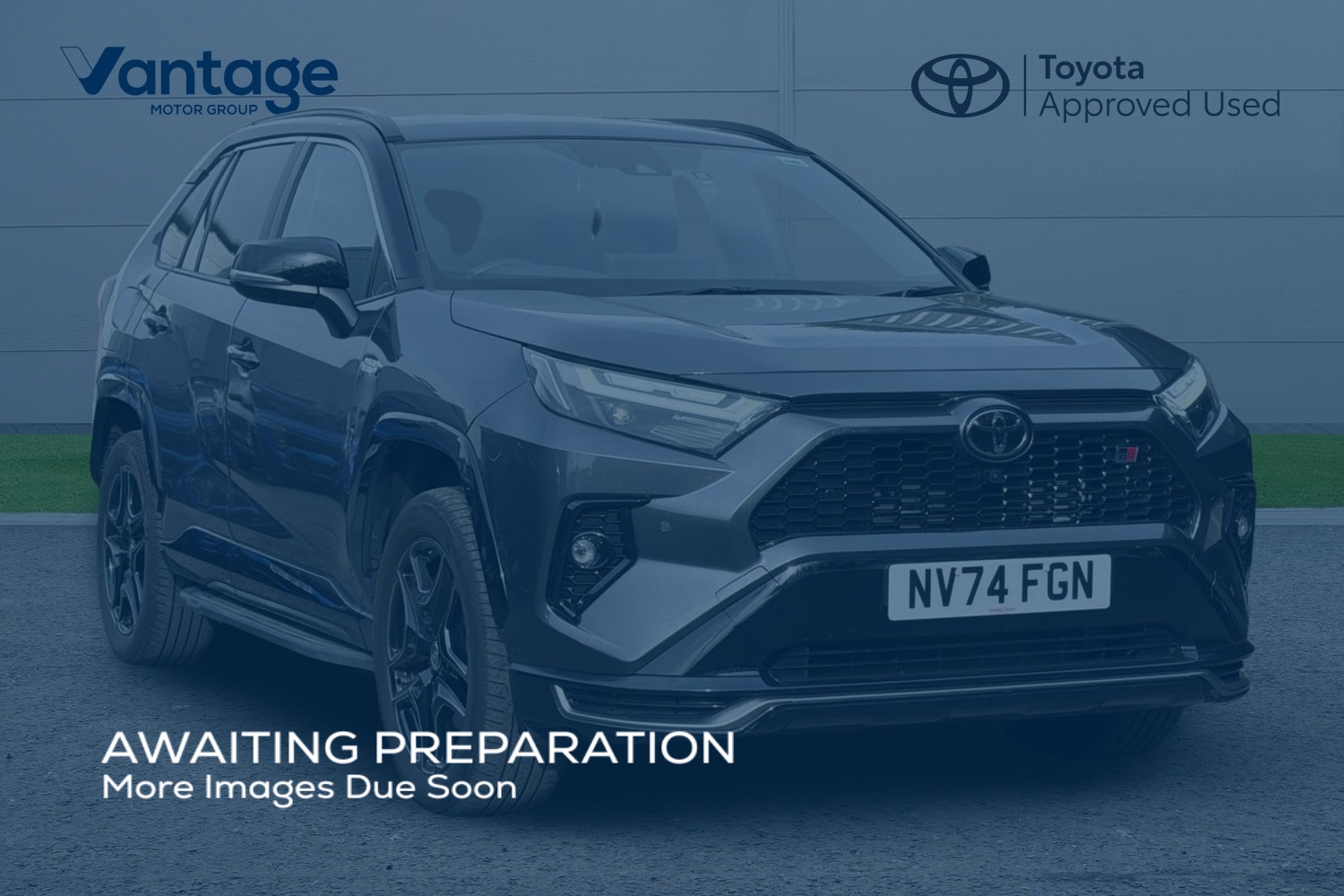 Main listing image - Toyota RAV4