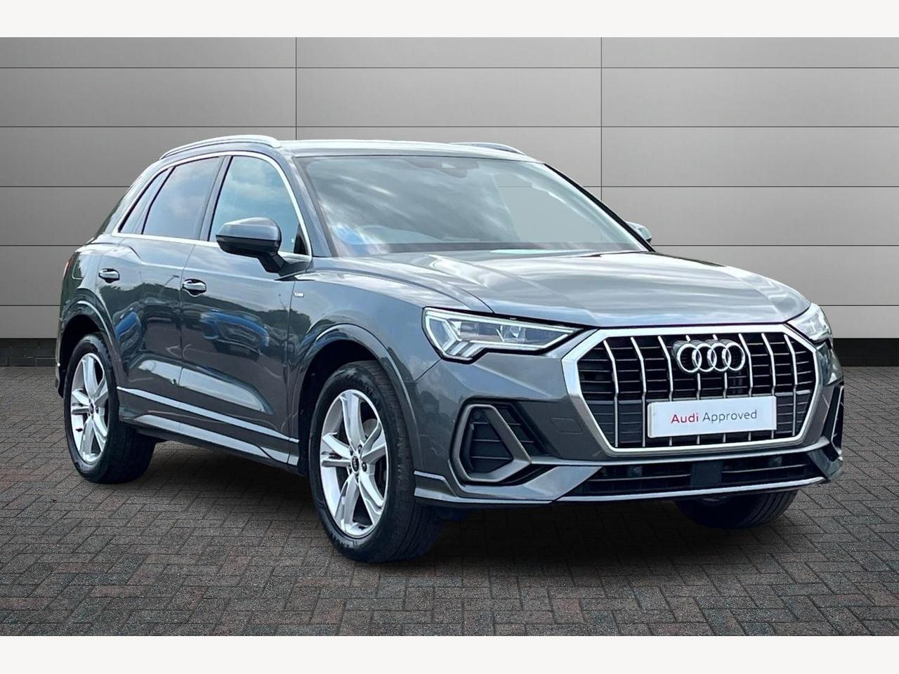 Main listing image - Audi Q3