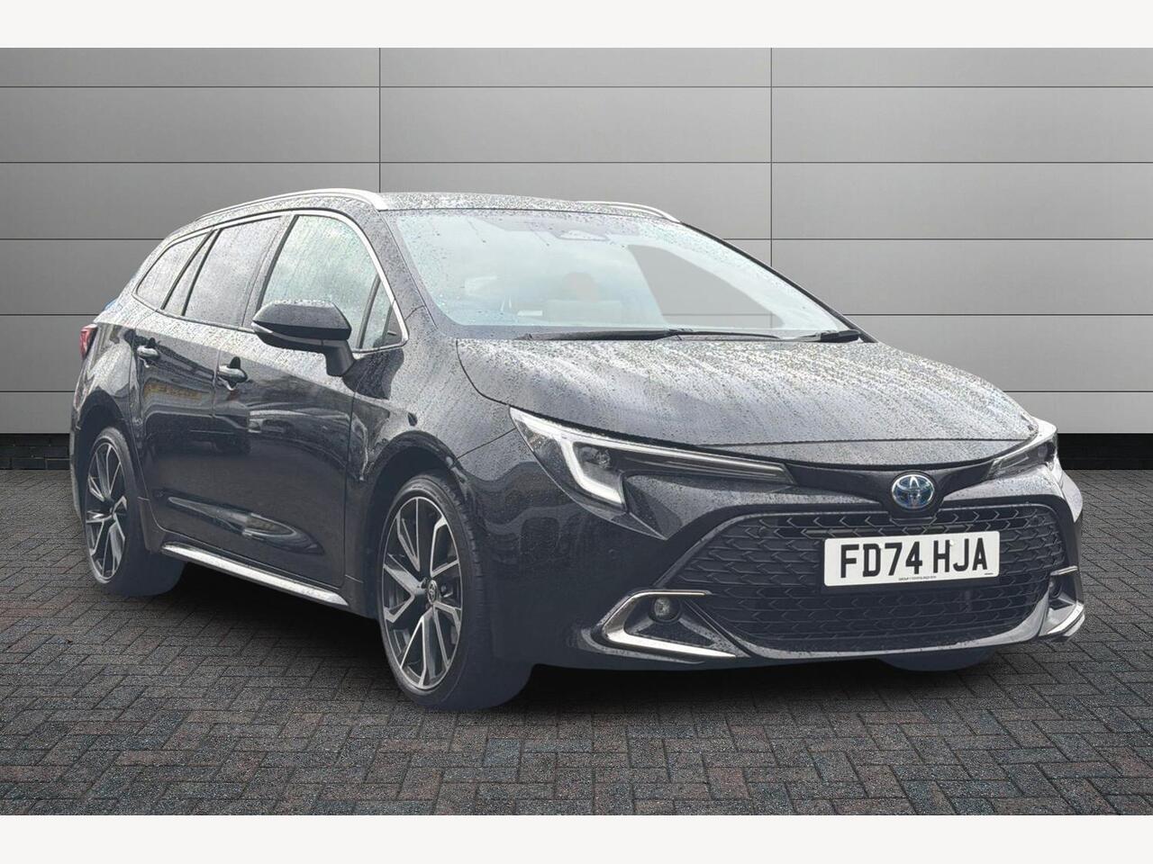 Main listing image - Toyota Corolla Touring Sport