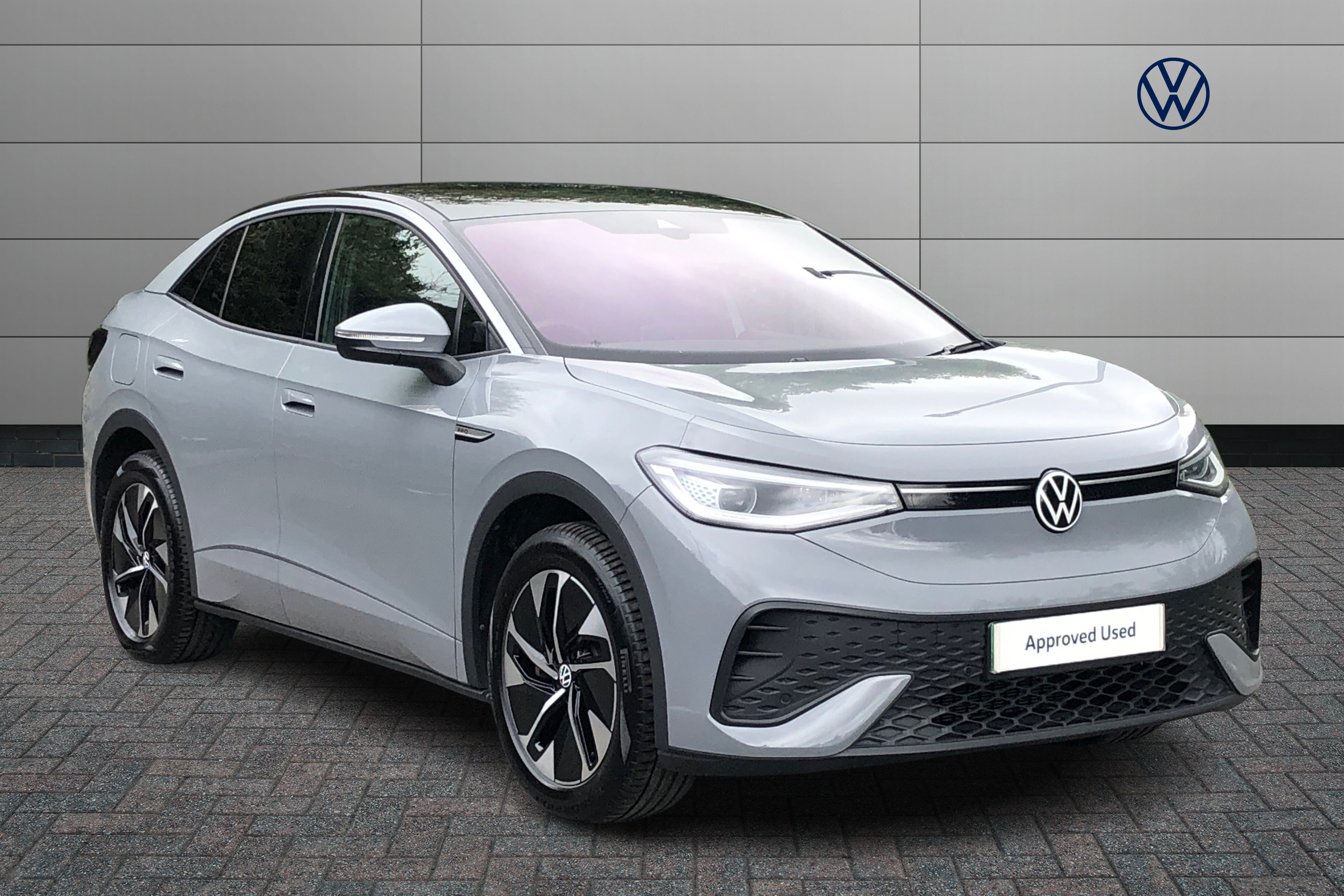 Main listing image - Volkswagen ID.5