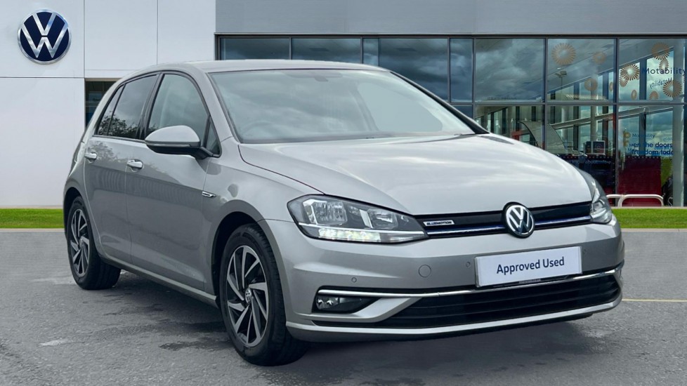 Main listing image - Volkswagen Golf