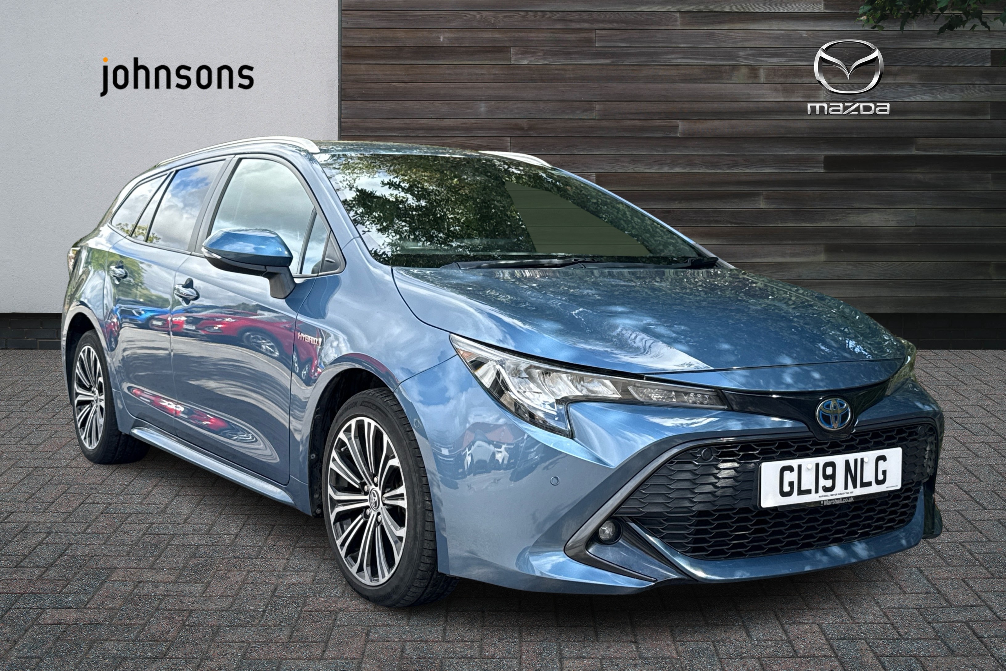 Main listing image - Toyota Corolla
