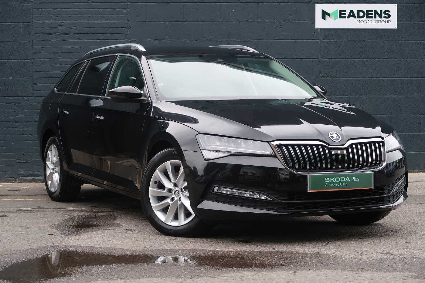 Main listing image - Skoda Superb Estate