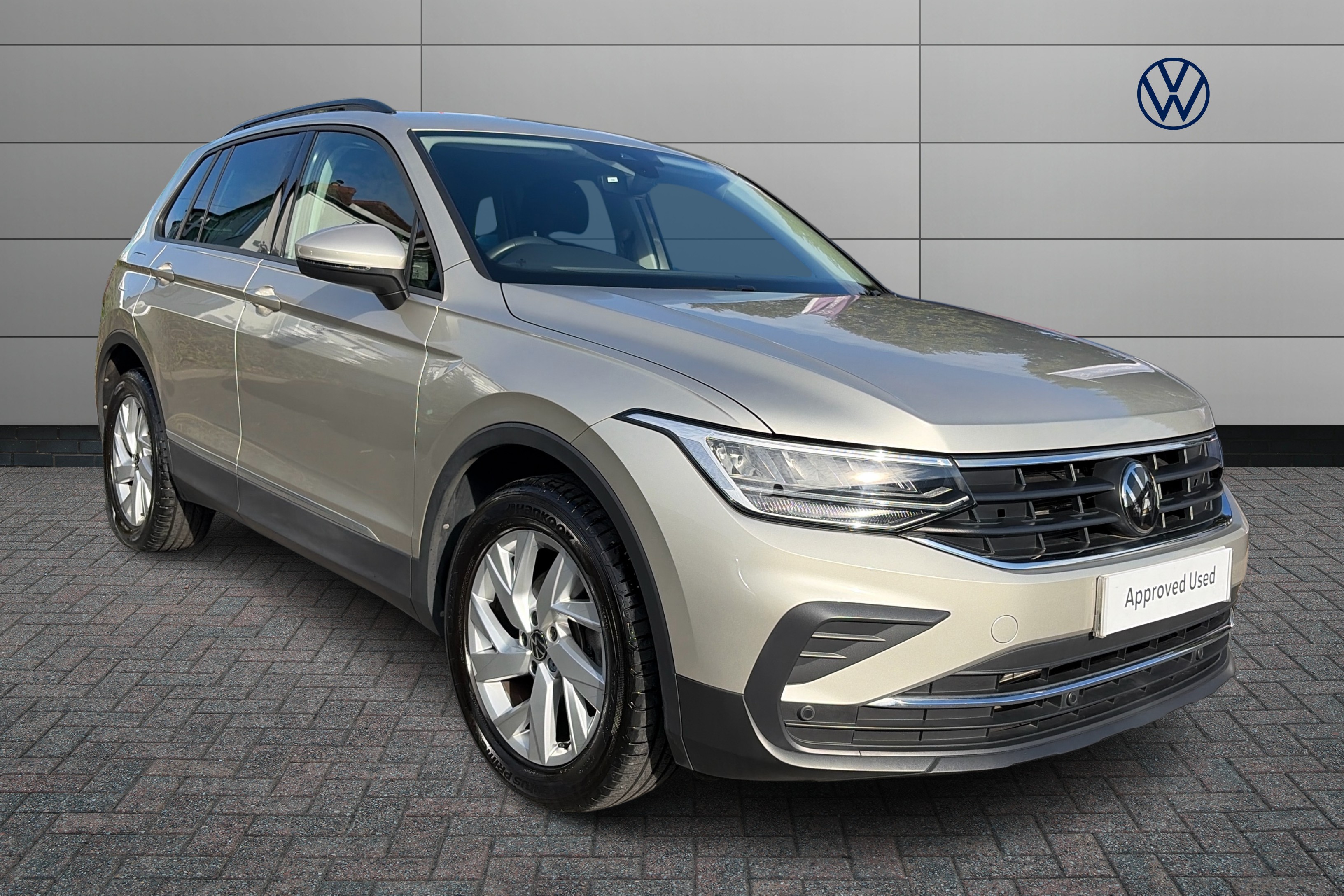 Main listing image - Volkswagen Tiguan