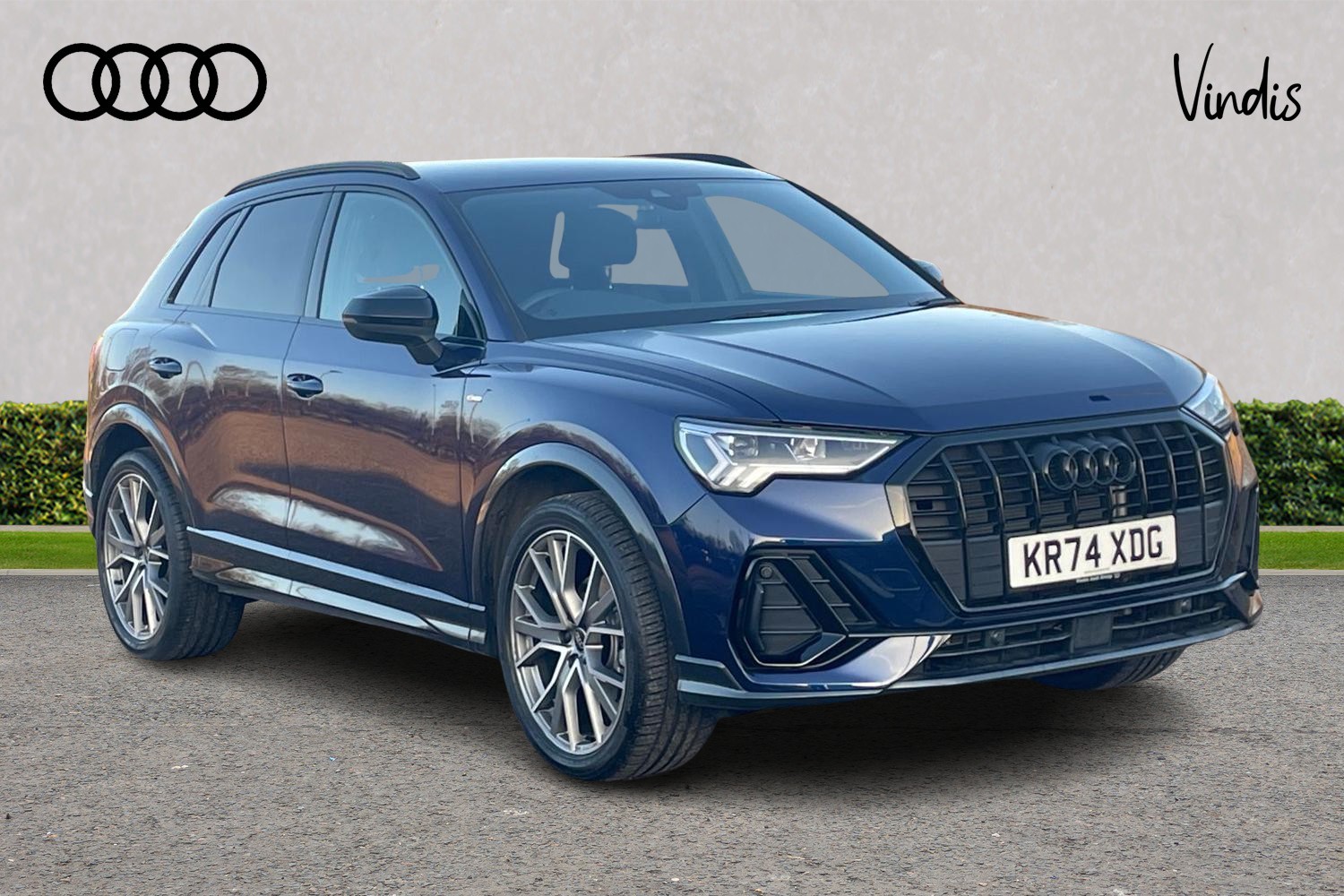 Main listing image - Audi Q3