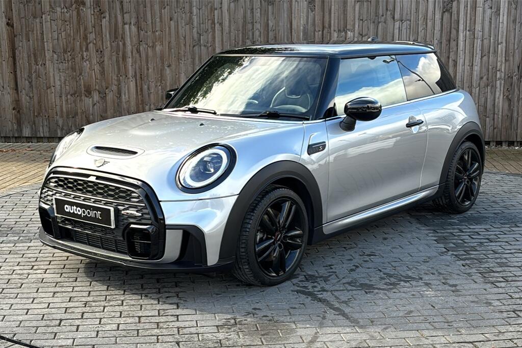 Main listing image - MINI Hatchback