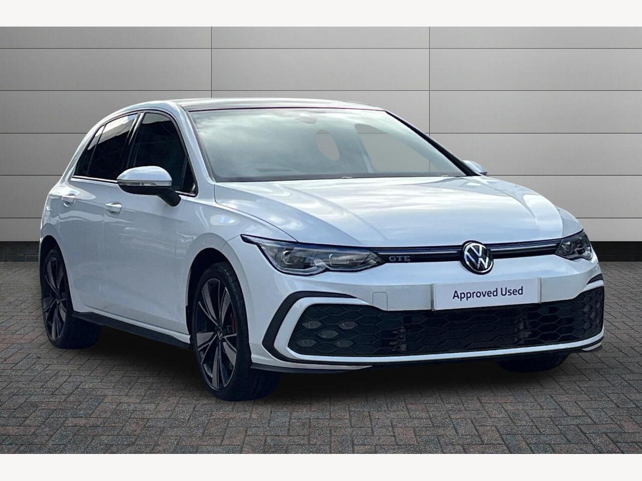 Main listing image - Volkswagen Golf GTE