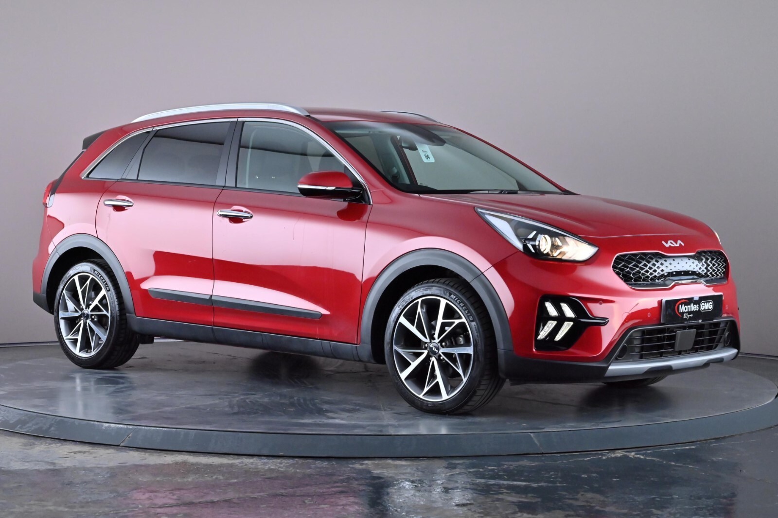 Main listing image - Kia Niro