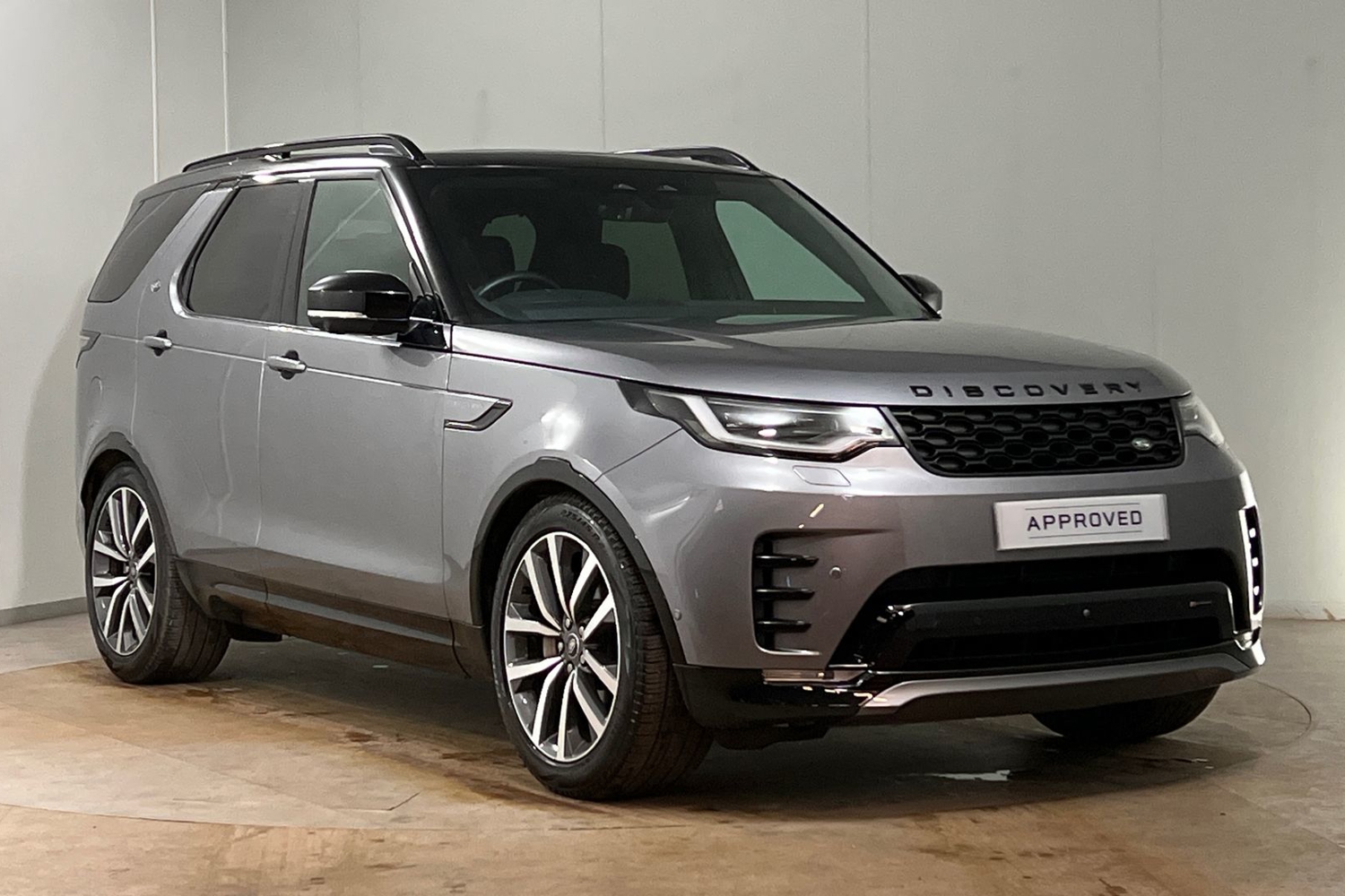 Main listing image - Land Rover Discovery