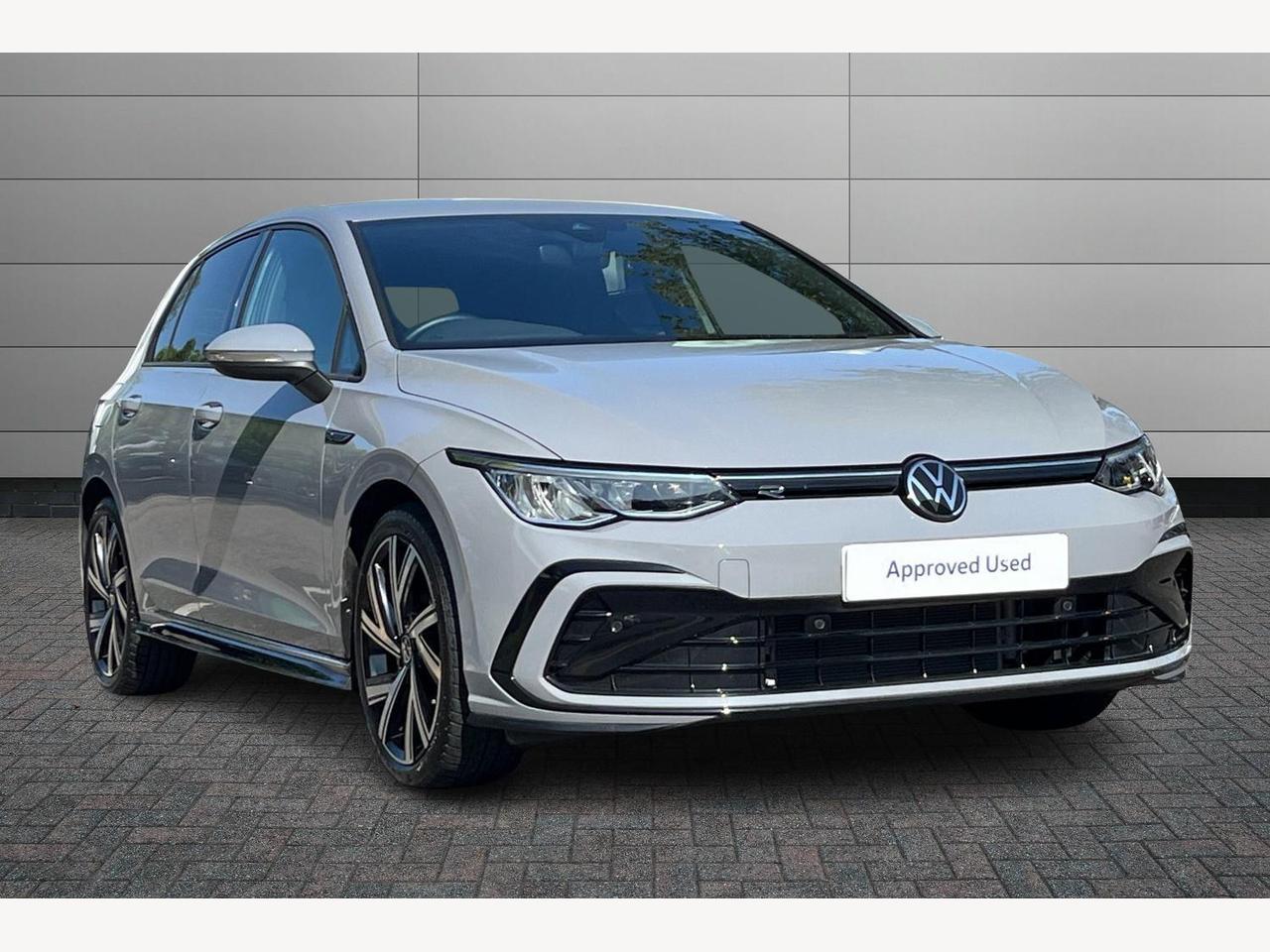 Main listing image - Volkswagen Golf