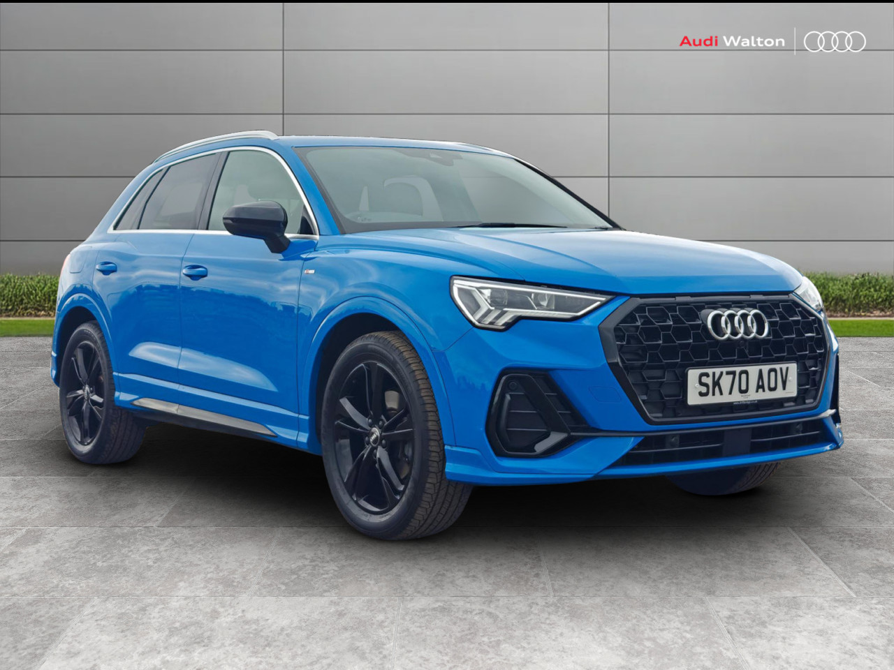 Main listing image - Audi Q3