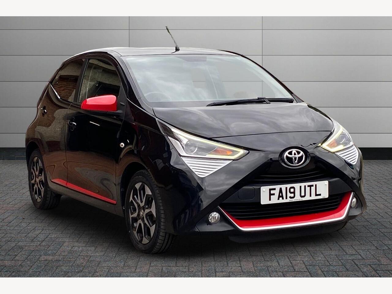 Main listing image - Toyota Aygo