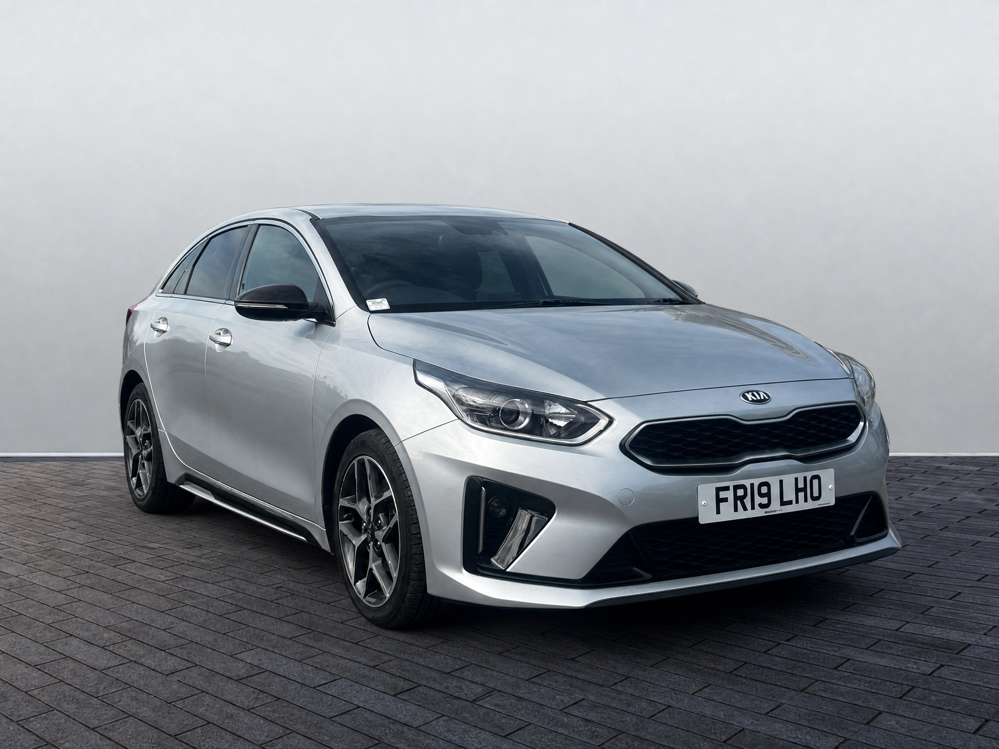 Main listing image - Kia ProCeed