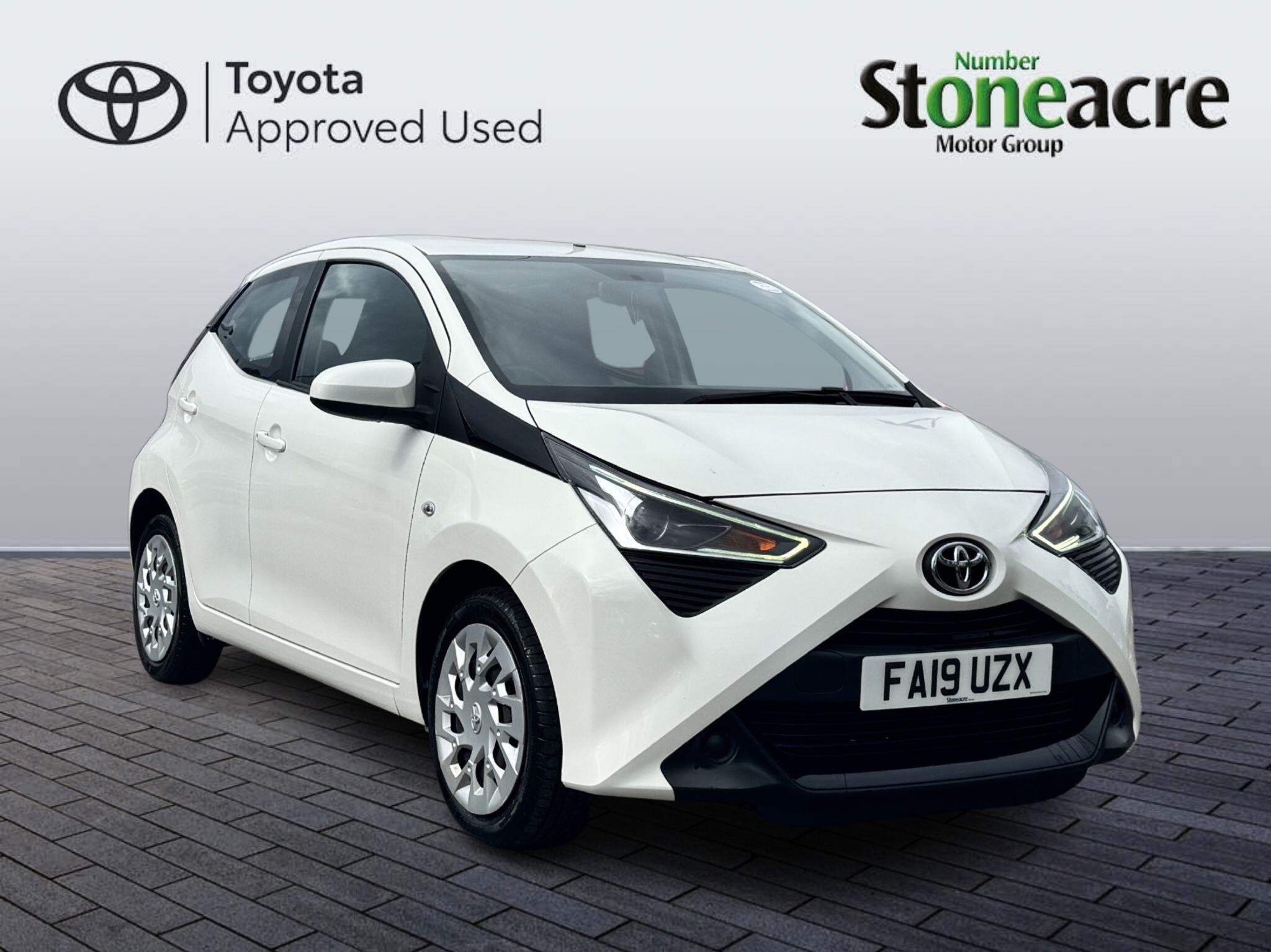 Main listing image - Toyota Aygo