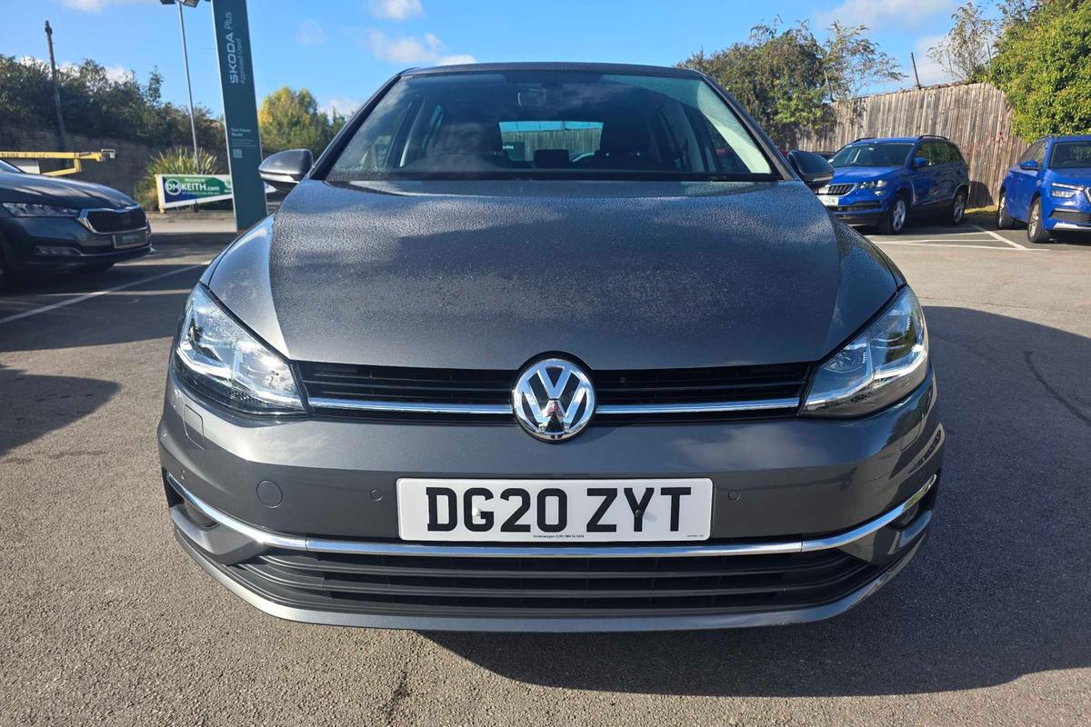 Main listing image - Volkswagen Golf