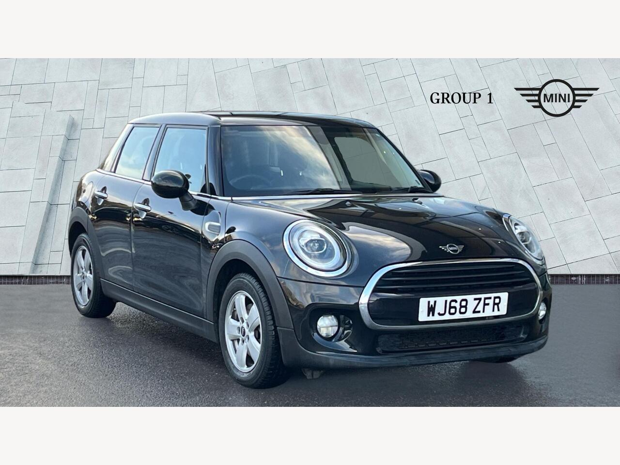 Main listing image - MINI Hatchback 5dr
