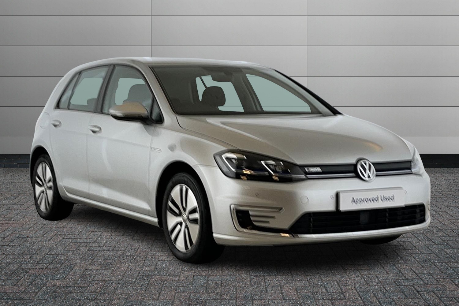 Main listing image - Volkswagen e-Golf