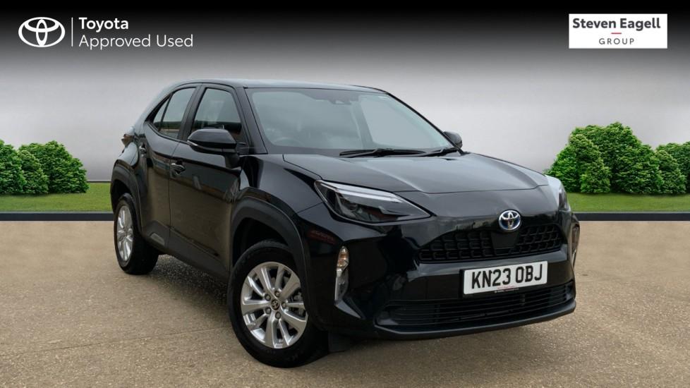 Main listing image - Toyota Yaris Cross