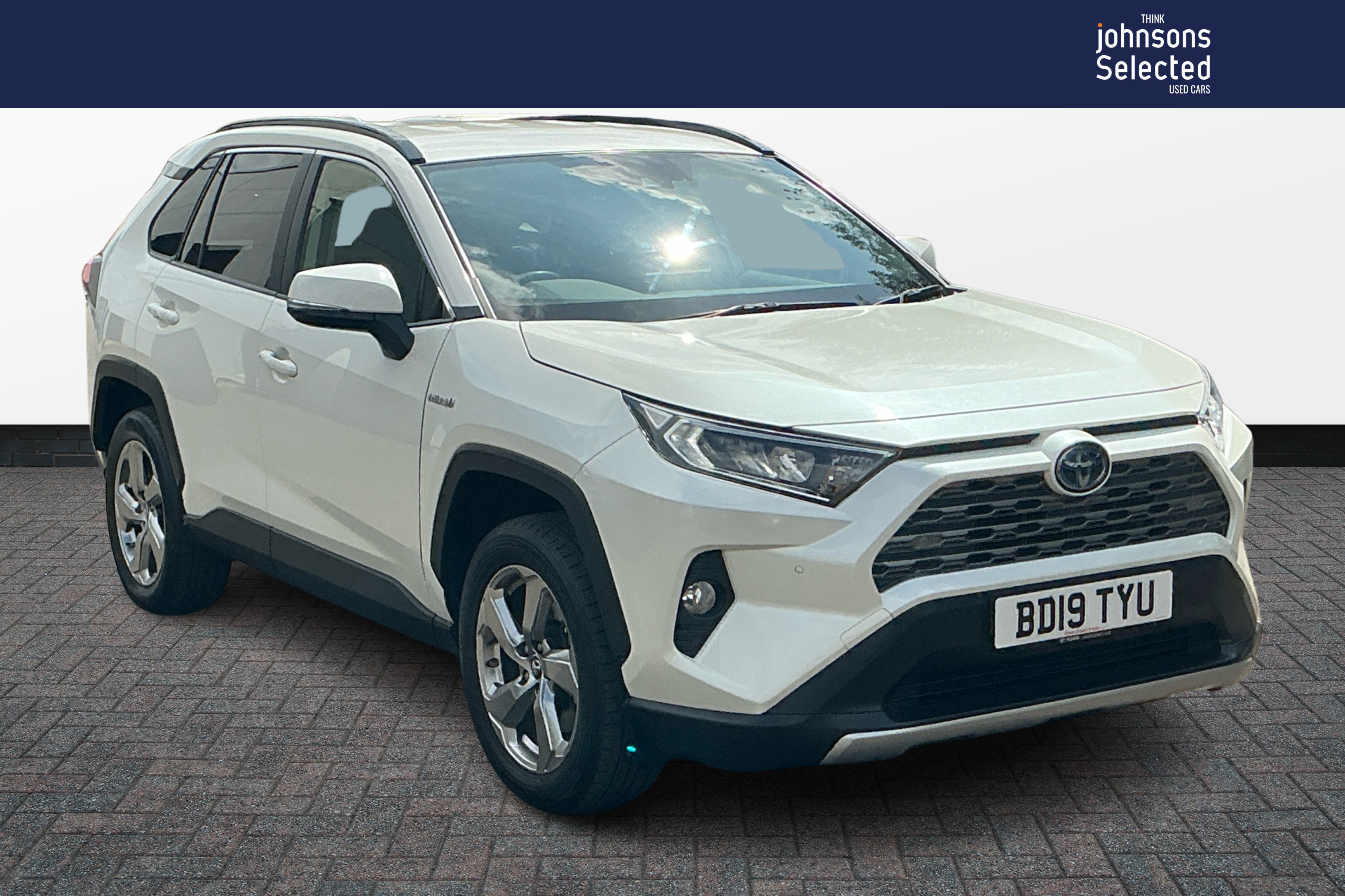 Main listing image - Toyota RAV4