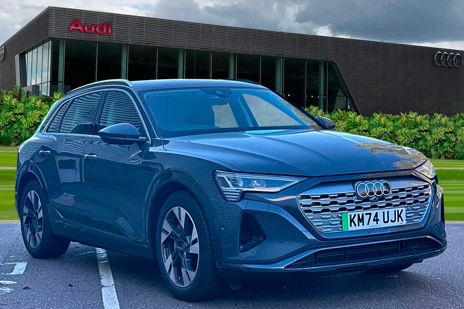 Main listing image - Audi Q8 e-tron