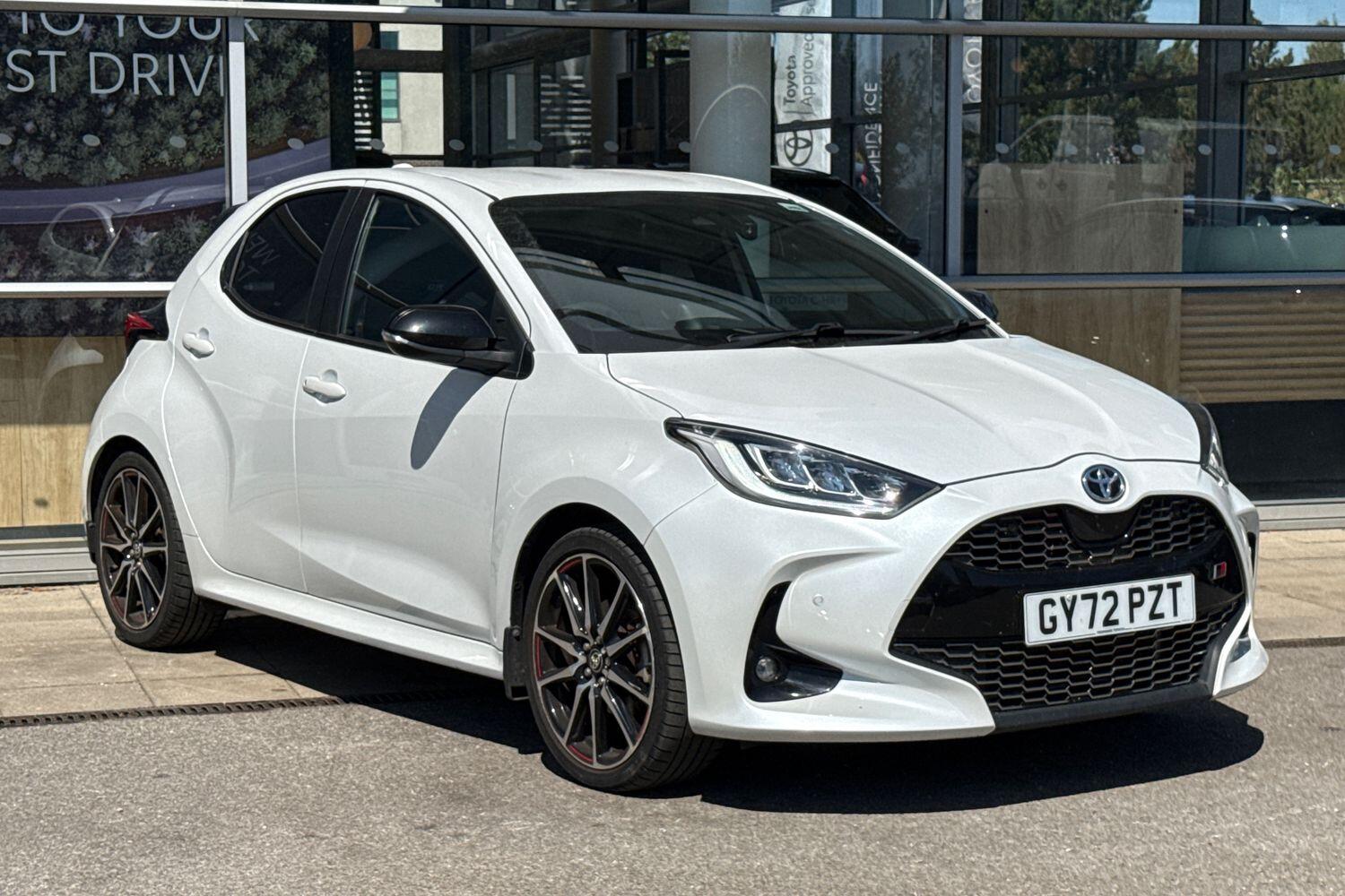 Main listing image - Toyota Yaris