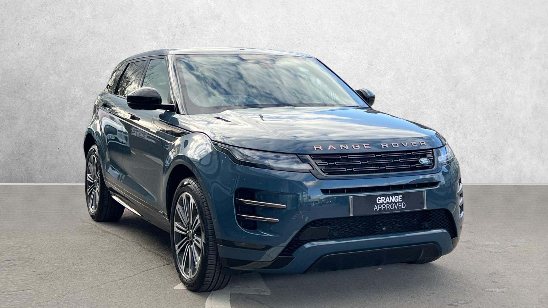 Main listing image - Land Rover Range Rover Evoque