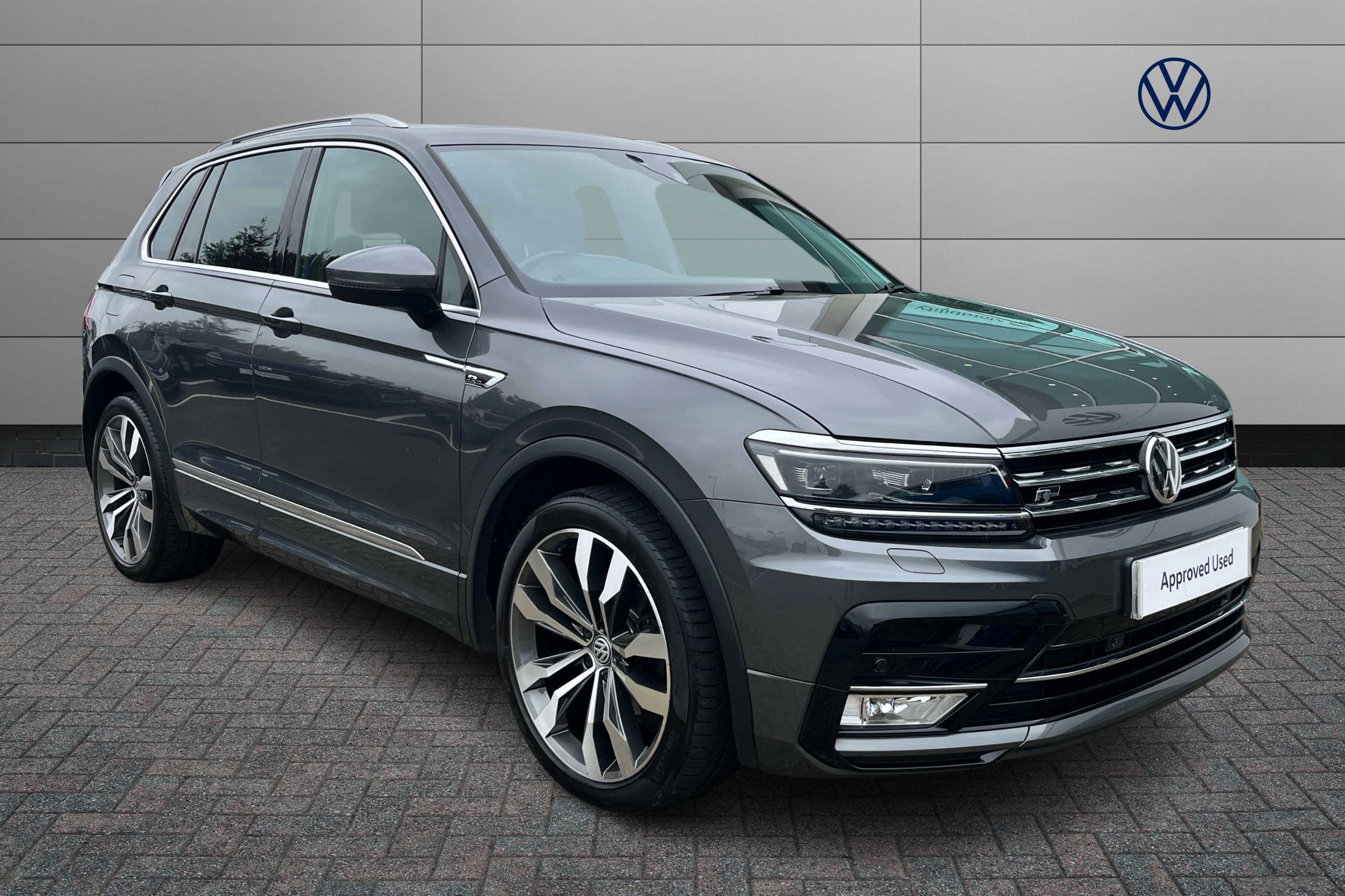 Main listing image - Volkswagen Tiguan