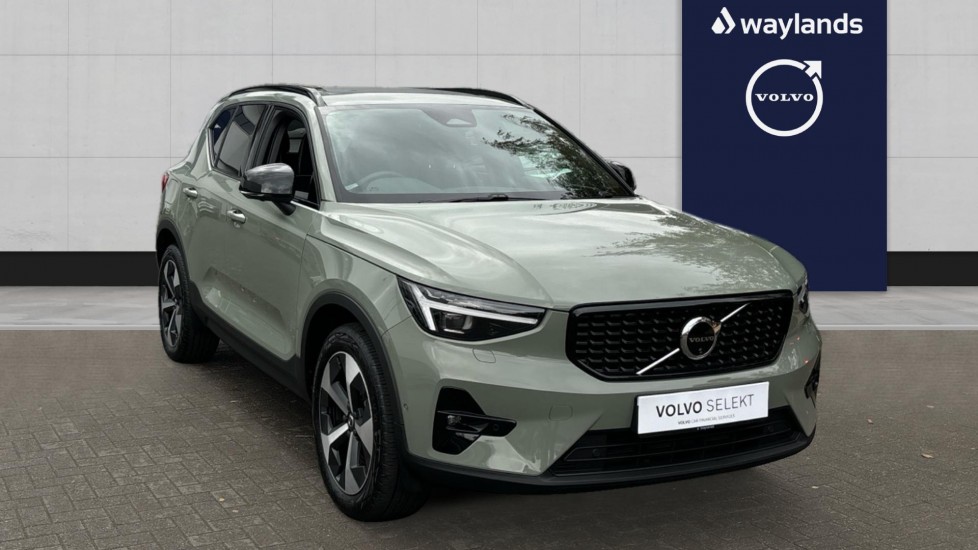 Main listing image - Volvo XC40