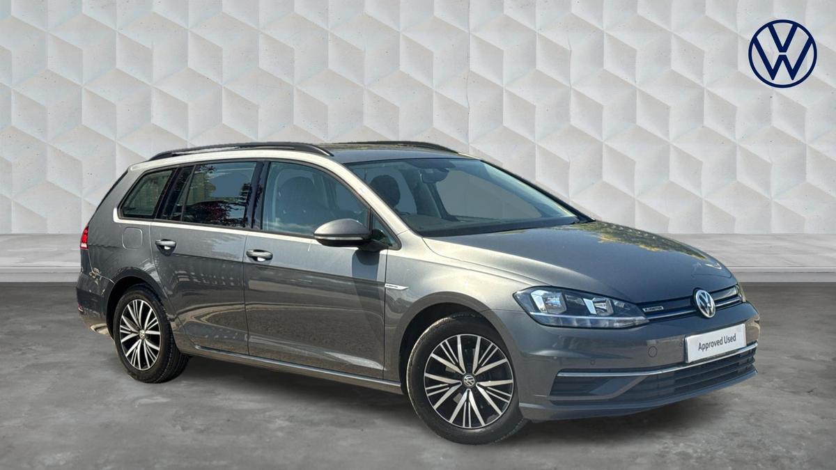 Main listing image - Volkswagen Golf Estate