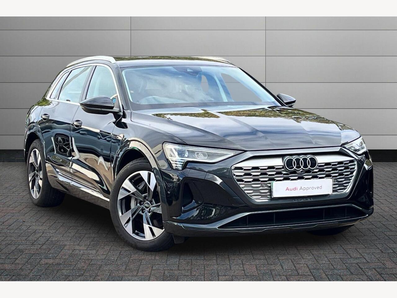 Main listing image - Audi Q8