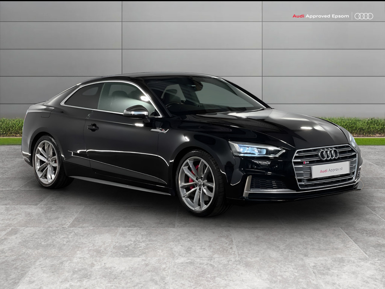 Main listing image - Audi S5
