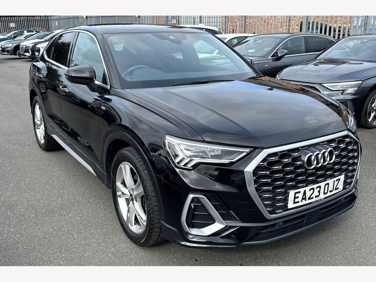Main listing image - Audi Q3