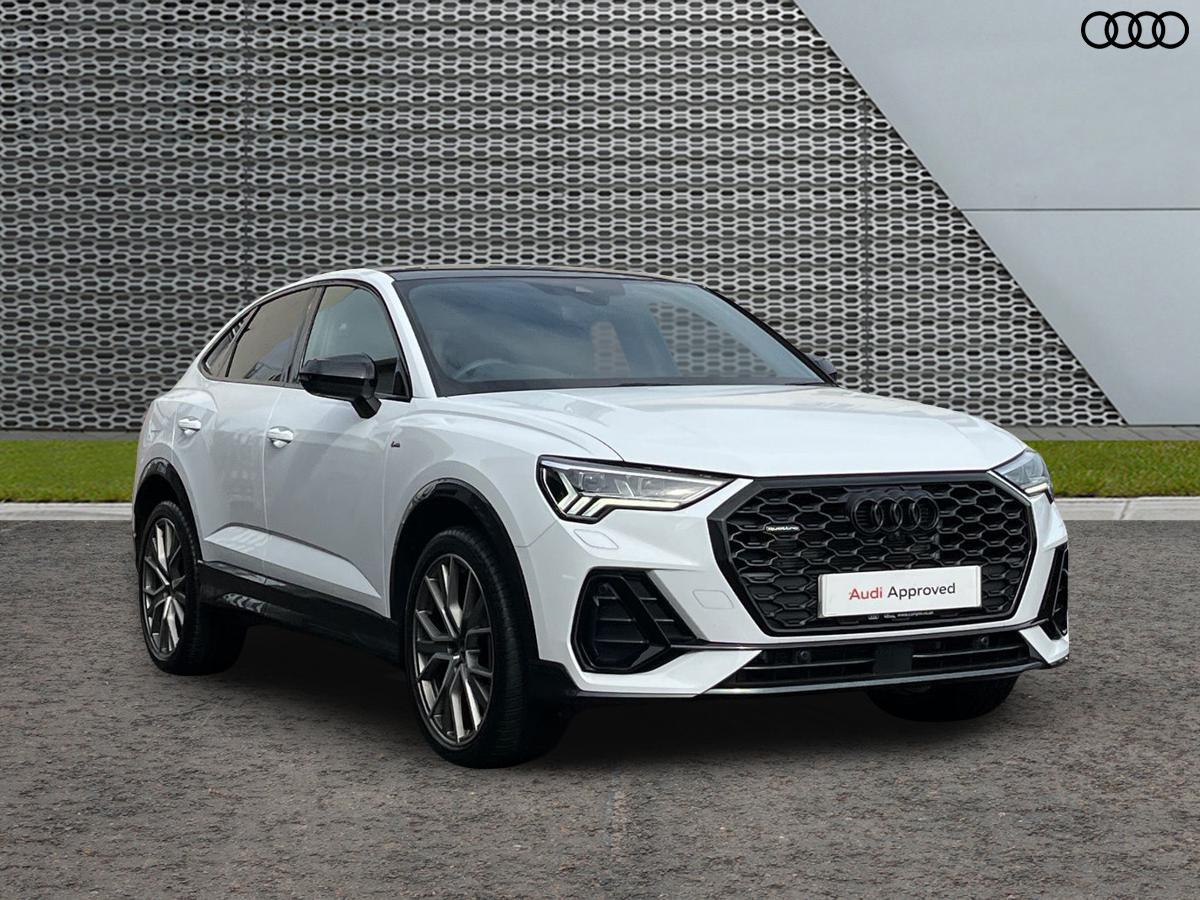 Main listing image - Audi Q3