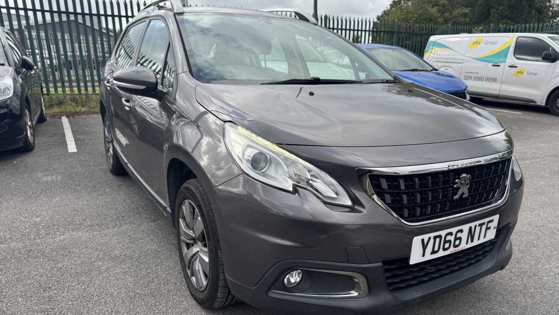 Main listing image - Peugeot 2008