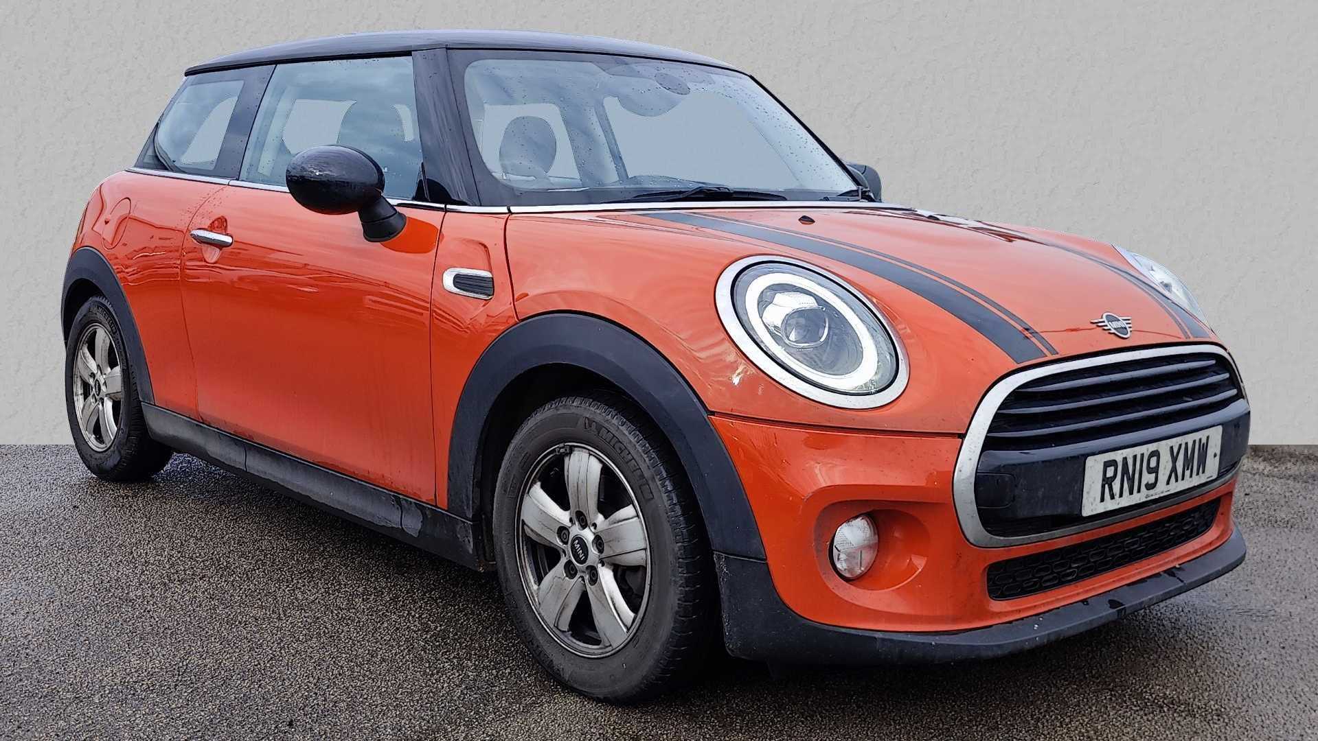 Main listing image - MINI Hatchback